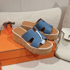 Hermes Slippers